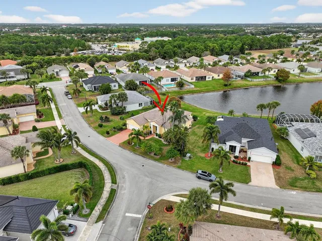$459,000 | 544 Southwest Lake Manatee Way, Port St. Lucie, FL 34986