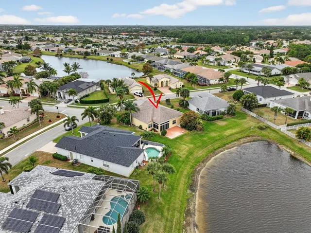 $459,000 | 544 Southwest Lake Manatee Way, Port St. Lucie, FL 34986