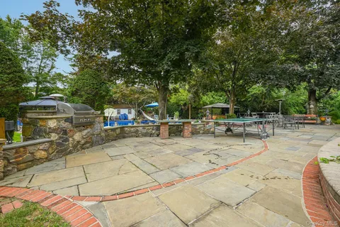 $1,390,000 | 23 Pettit Drive, Dix Hills, NY 11746
