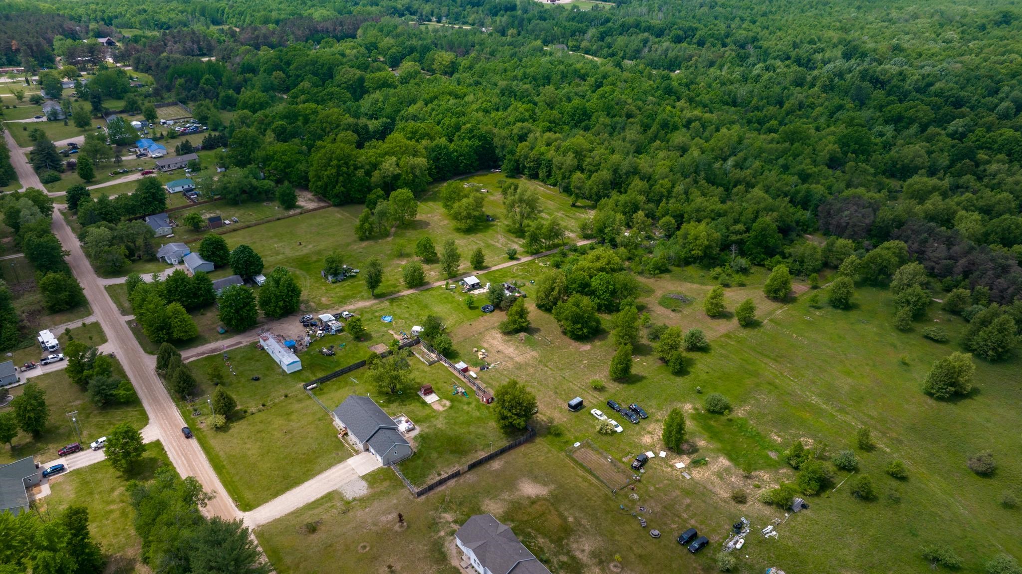 11315 East Valley Road Mount Pleasant, MI 48858 - Photo 55 of 55 1909680-54.JPG