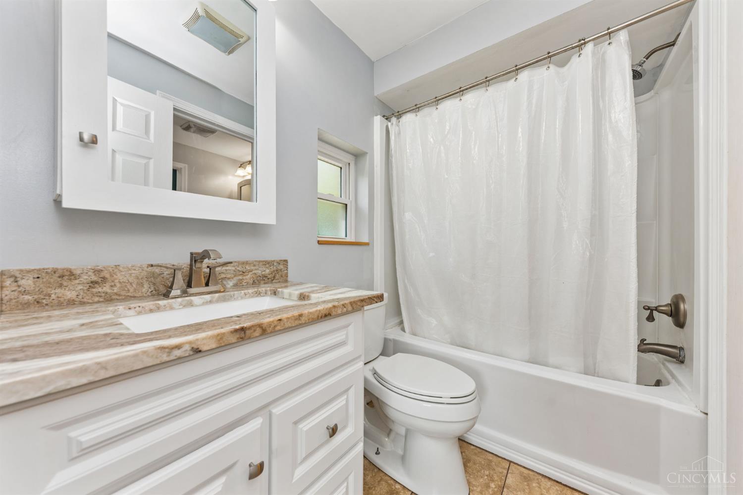 1041 Gaskins Road Cincinnati, OH 45245 - Photo 21 of 39 Gallery Image 21