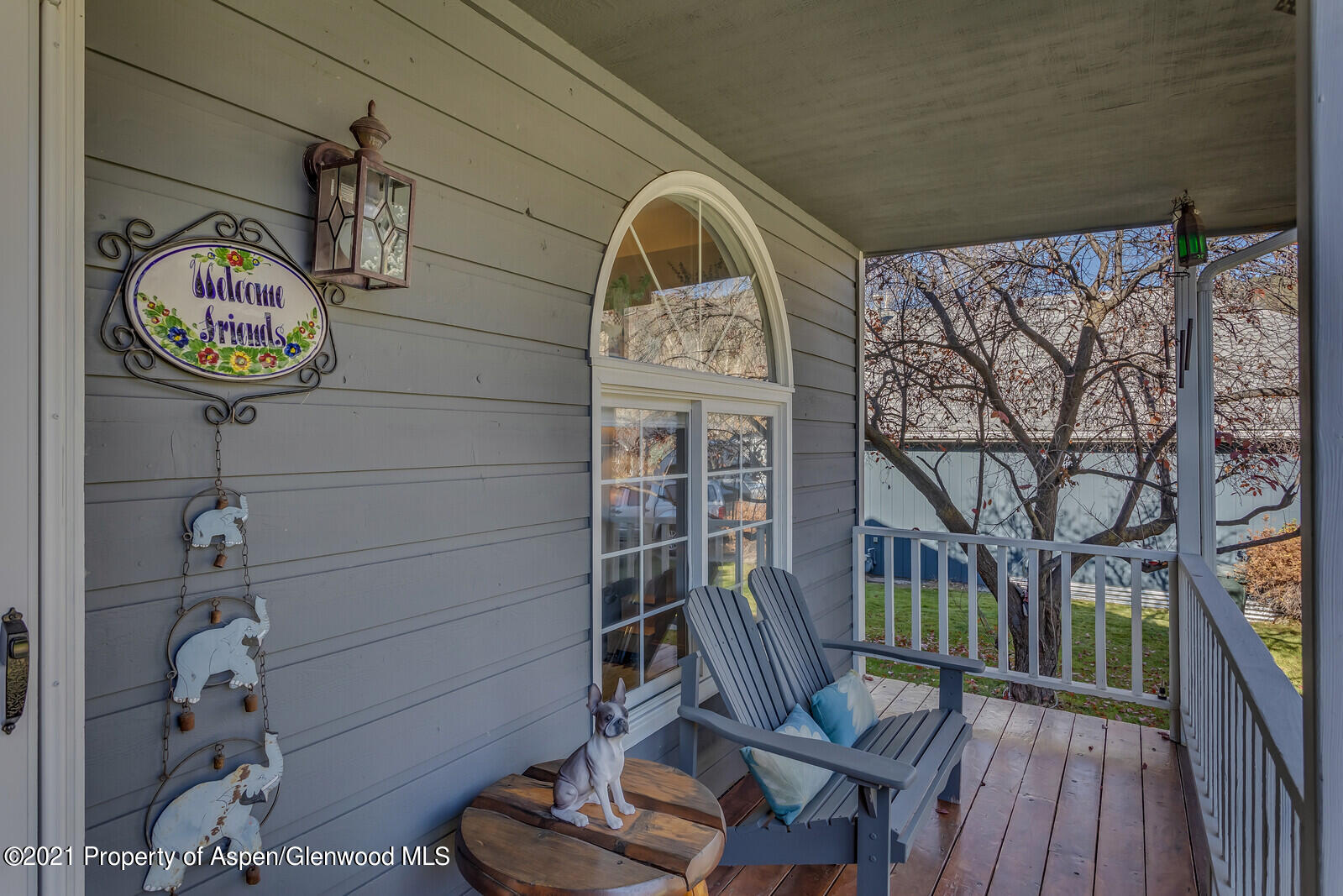 265 Badger Road El Jebel, CO 81623 - Photo 3 of 27 a view of entryway with a wooden floor