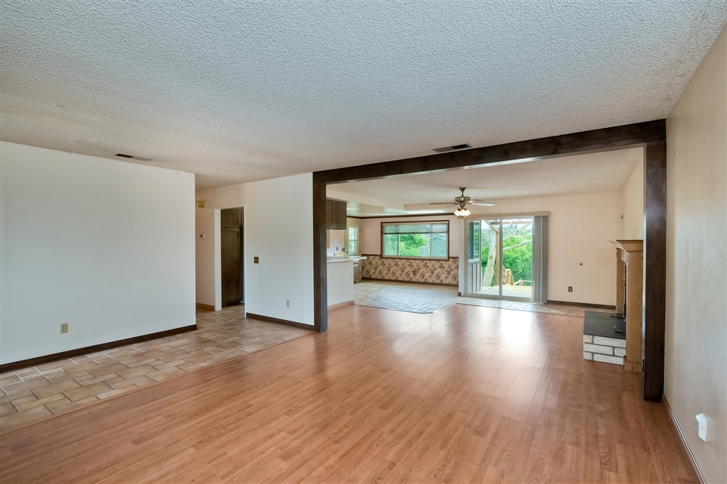 28591 Lilac Road Valley Center, CA 92082 - Photo 8 of 22