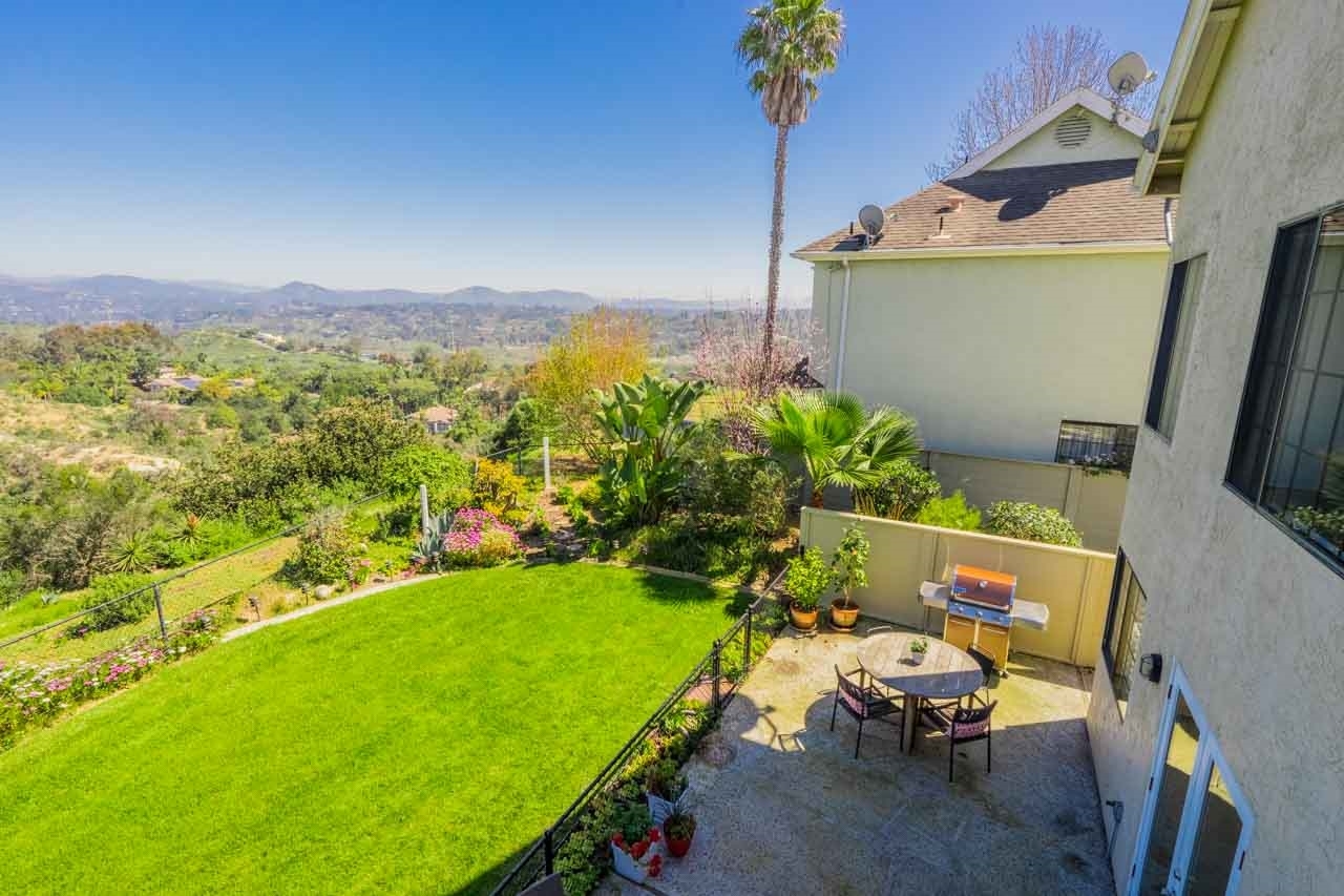 3748 Brand Crest Encinitas, CA 92024 - Photo 16 of 25 Gallery Image 16