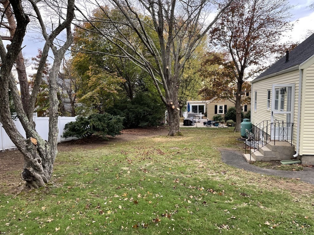 24 Stafford Road Danvers, MA 01923 - Photo 3 of 14 Gallery Image 3