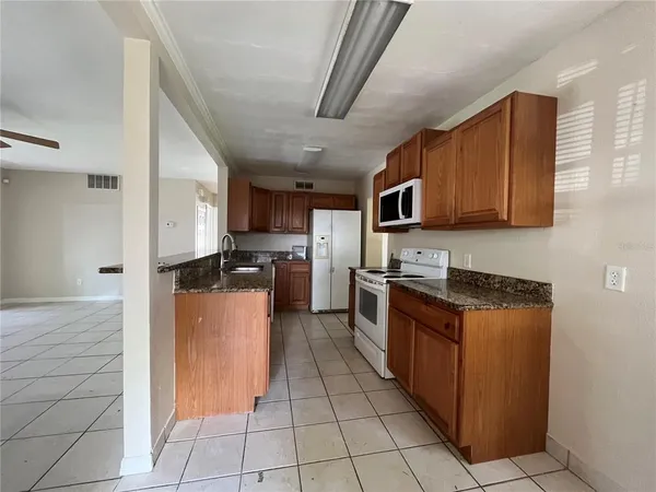 $2,200 | 27 Lind Avenue, Kissimmee, FL 34744