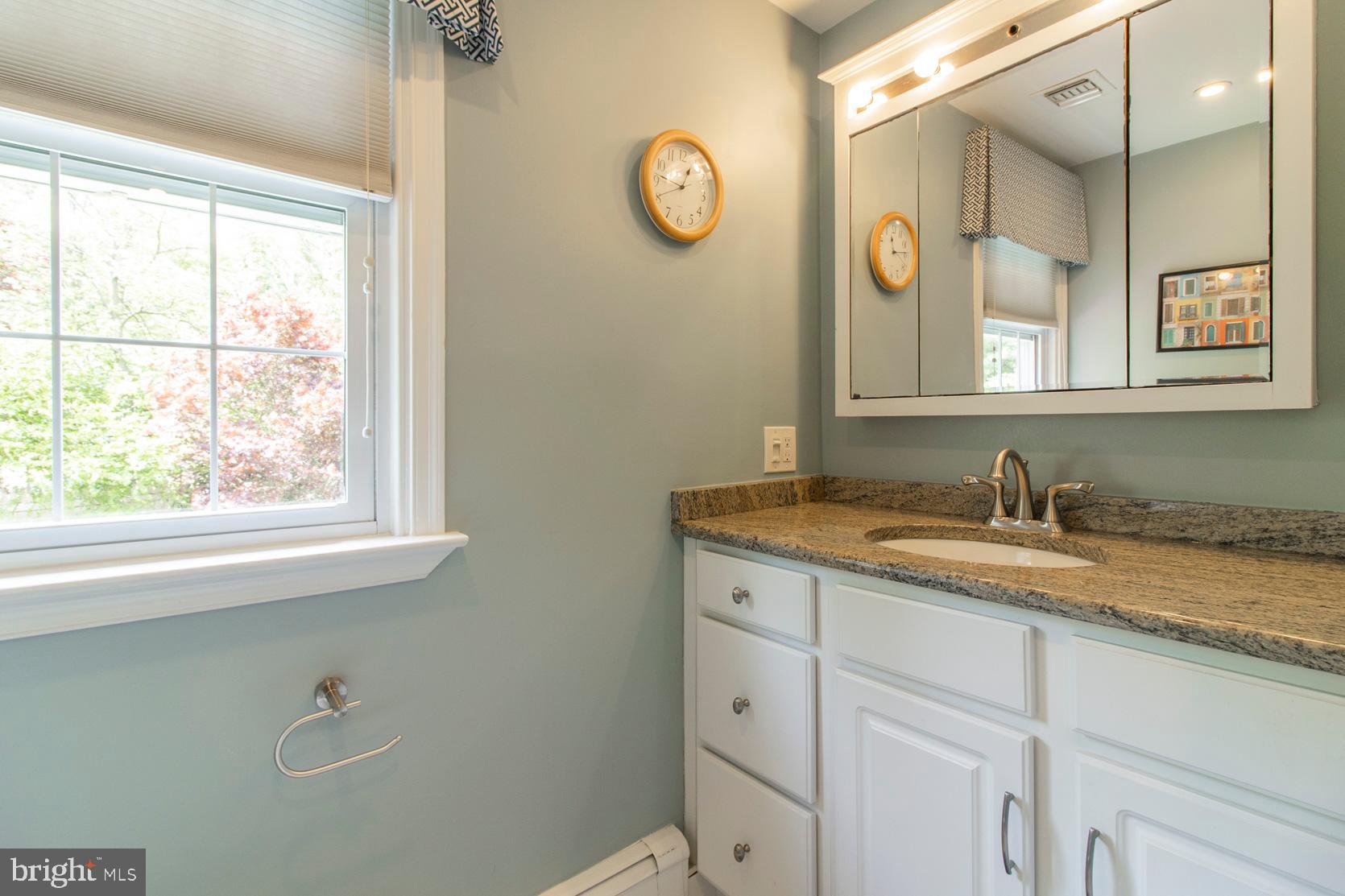 412 Howard Road Gladwyne, PA 19035 - Photo 22 of 34 2nd Bathroom