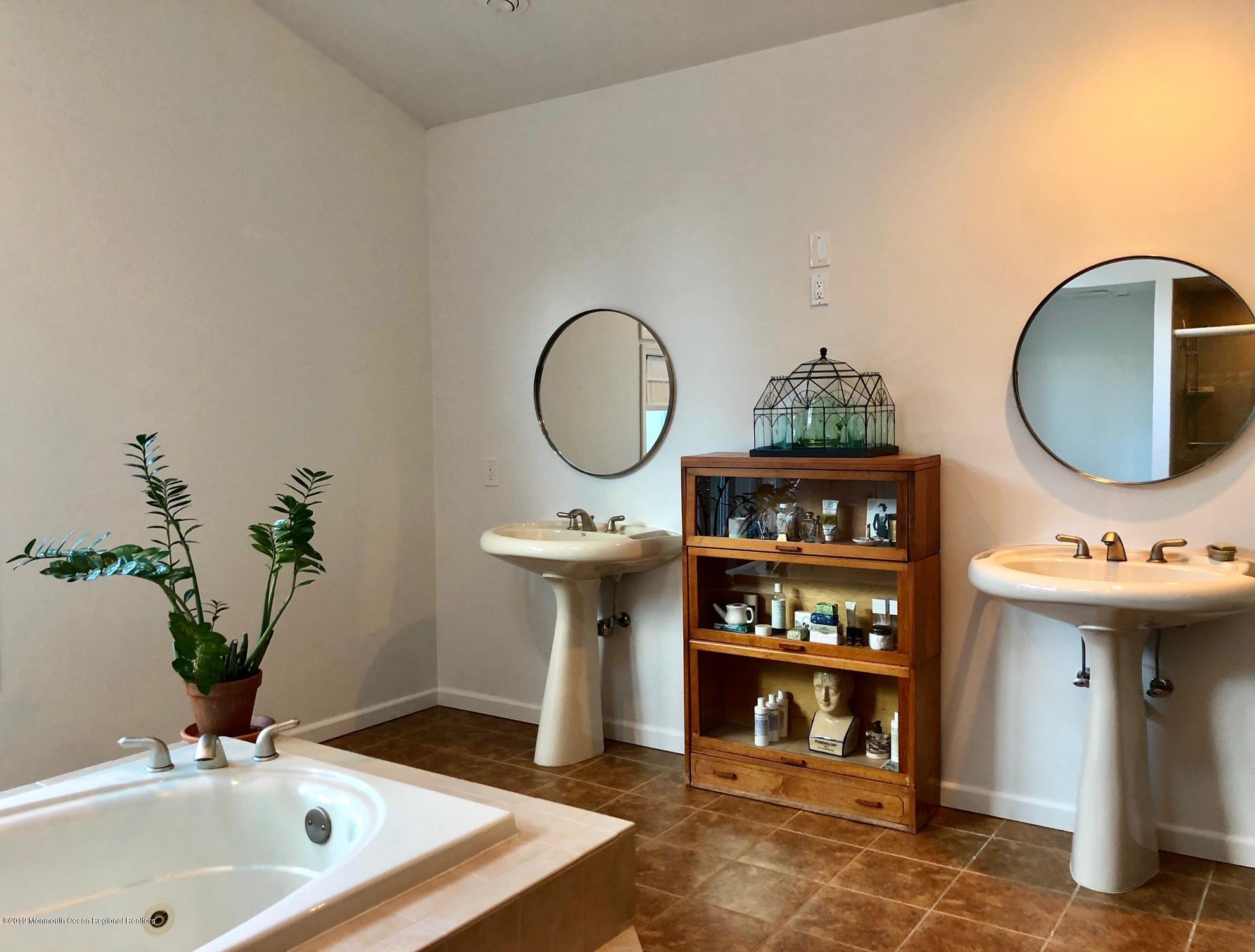 35 Pine Drive Roosevelt, NJ 08555 - Photo 20 of 32 Master Bath 2