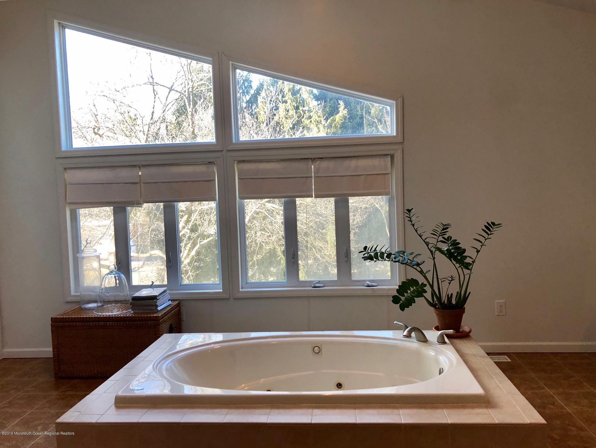 35 Pine Drive Roosevelt, NJ 08555 - Photo 21 of 32 Master Bath 3