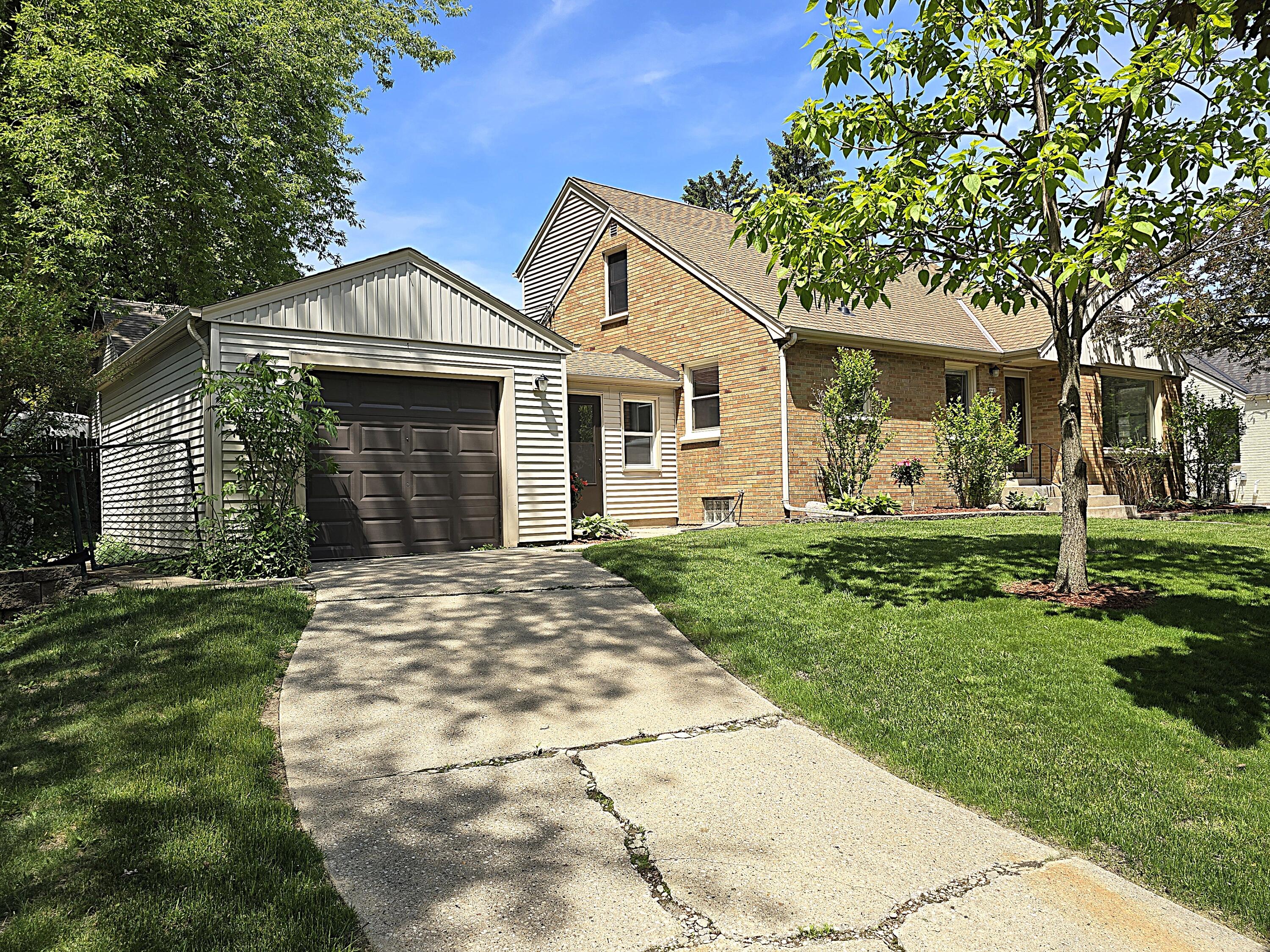 4445 South Burrell Street Milwaukee, WI 53207 - Photo 44 of 44 Burrell St