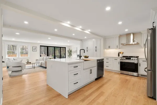 $1,799,999 | 30 Oakridge Avenue, Natick, MA 01760