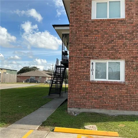 $1,200 | 4101 Cadillac Street, Unit A, New Orleans, LA 70122