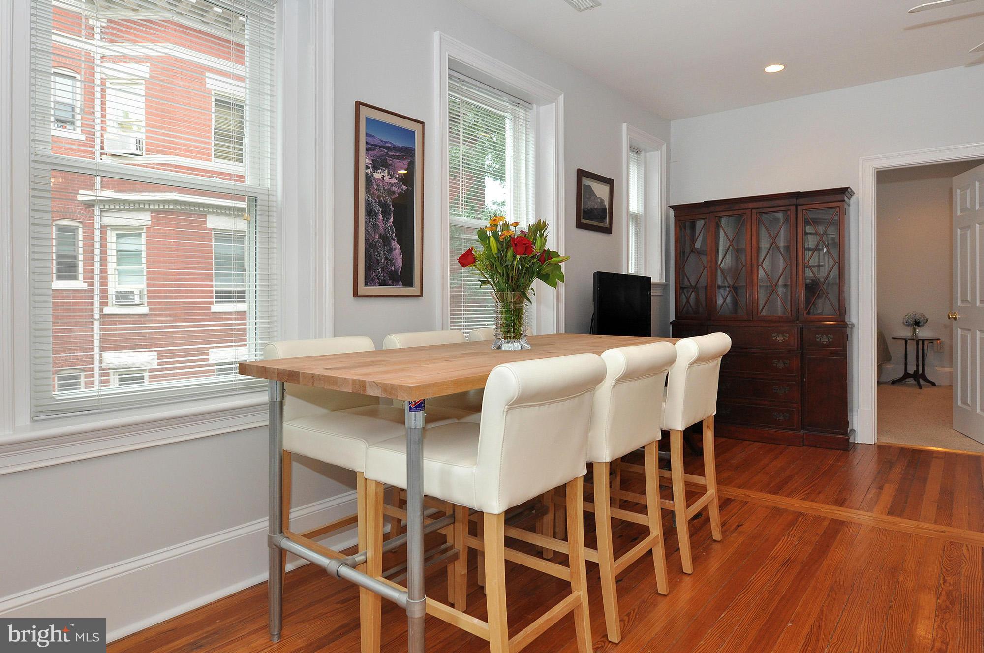 1423 R Street Northwest, Unit 403 Washington, DC 20009 - Photo 14 of 28 Interior (General)