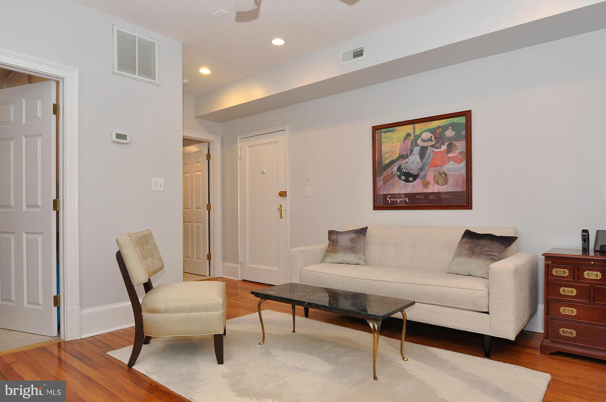 1423 R Street Northwest, Unit 403 Washington, DC 20009 - Photo 6 of 28 Living Room