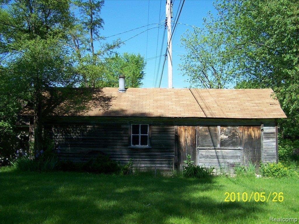 10511 Hibner Road Hartland, MI 48353 - Photo 5 of 6 shed