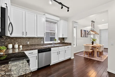 $469,000 | 706 East Washington Street, Unit 124, Phoenix, AZ 85034