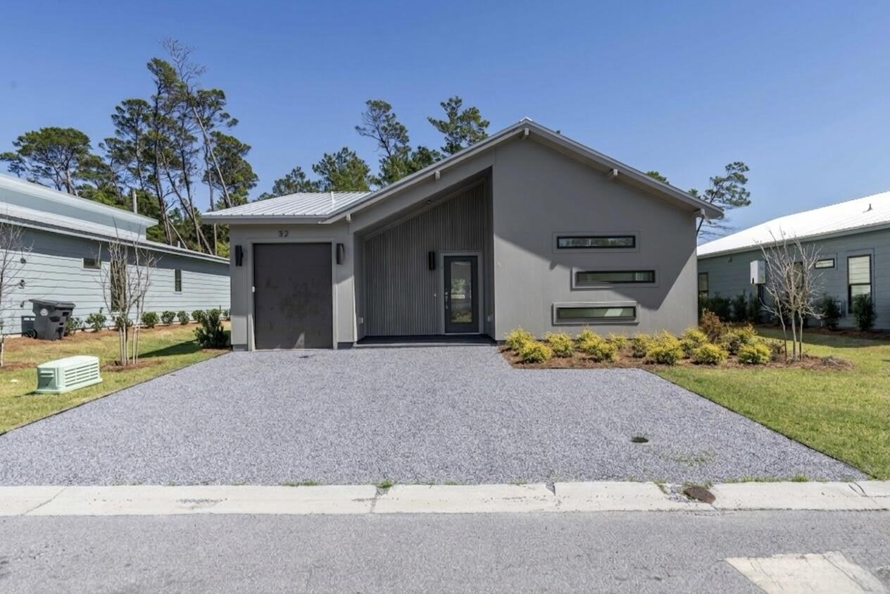 BabyBlu Front Exterior