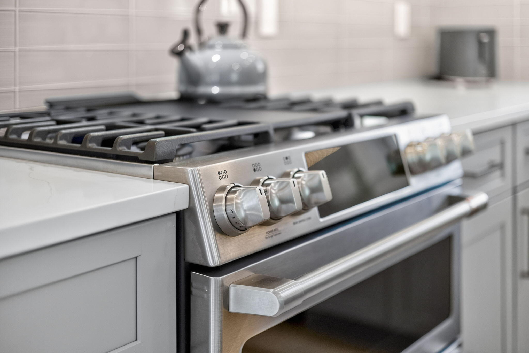 15 Beach Pine Road Dennis Port, MA 02639 - Photo 8 of 58 GE Cafe Gas Stove