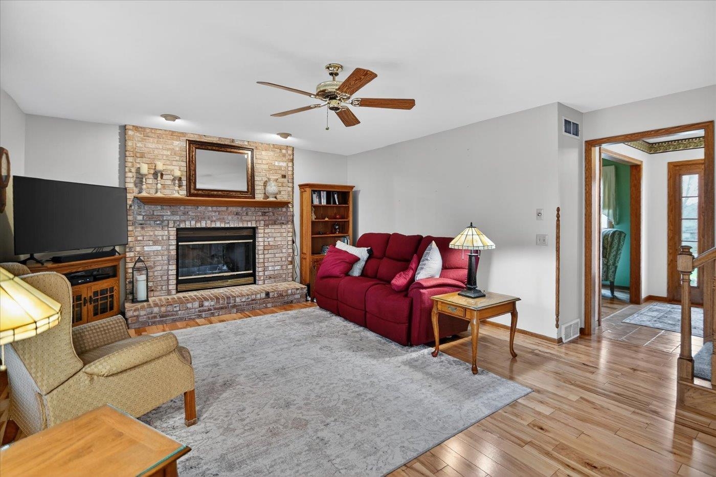 1253 Mockingbird Lane Sun Prairie, WI 53590 - Photo 3 of 57