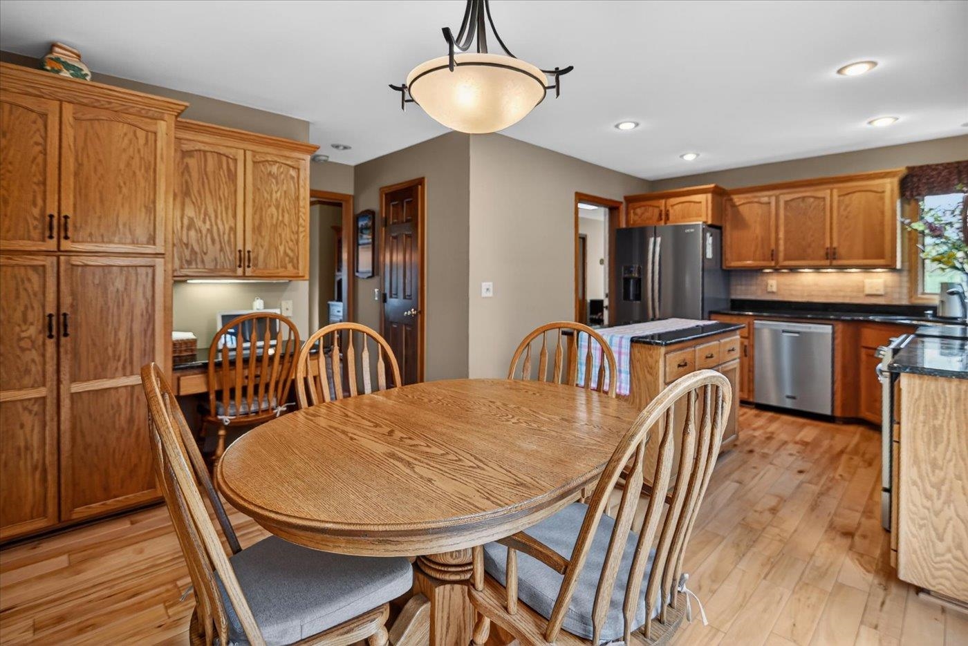 1253 Mockingbird Lane Sun Prairie, WI 53590 - Photo 8 of 57