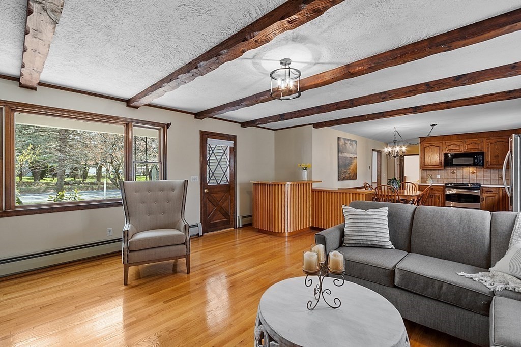 190 North Road Bedford, MA 01730 - Photo 1 of 37 Gallery Image 1