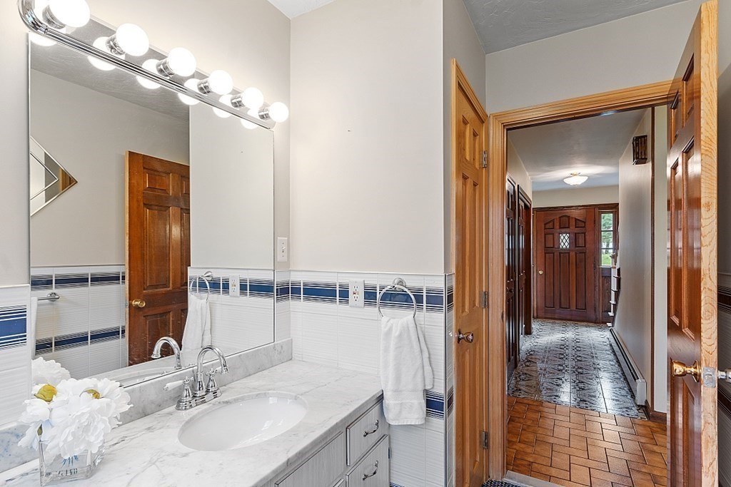 190 North Road Bedford, MA 01730 - Photo 27 of 37 Gallery Image 27