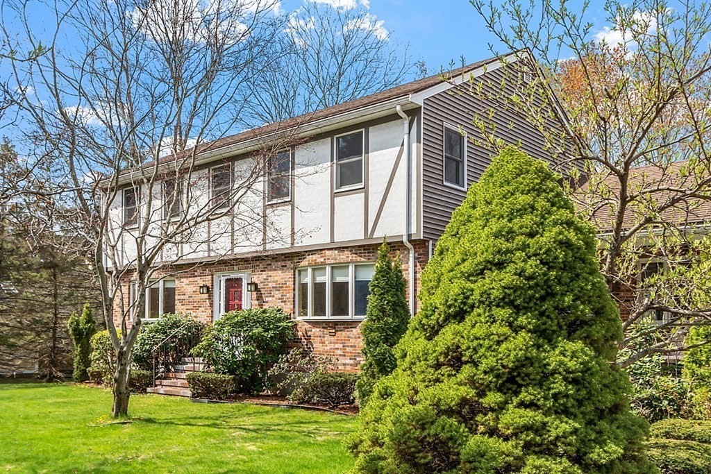 190 North Road Bedford, MA 01730 - Photo 3 of 37 Gallery Image 3