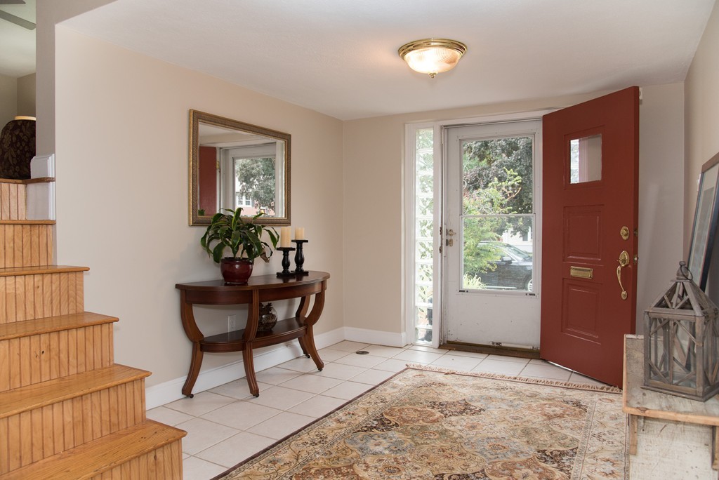 182 Boston Rock Road Melrose, MA 02176 - Photo 3 of 27 Gallery Image 3