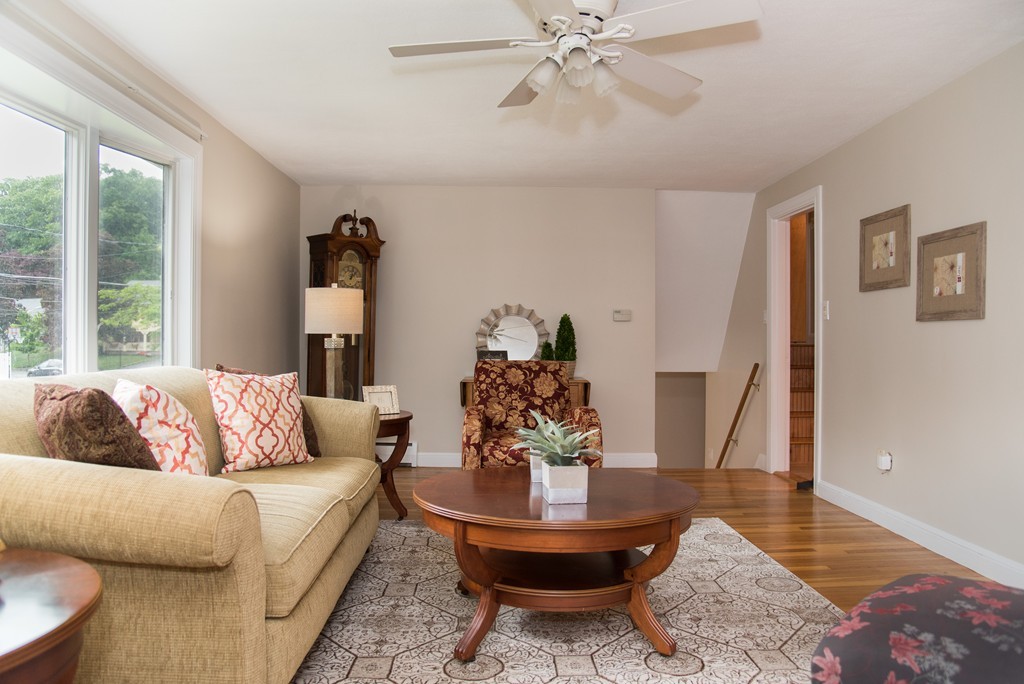 182 Boston Rock Road Melrose, MA 02176 - Photo 6 of 27 Gallery Image 6