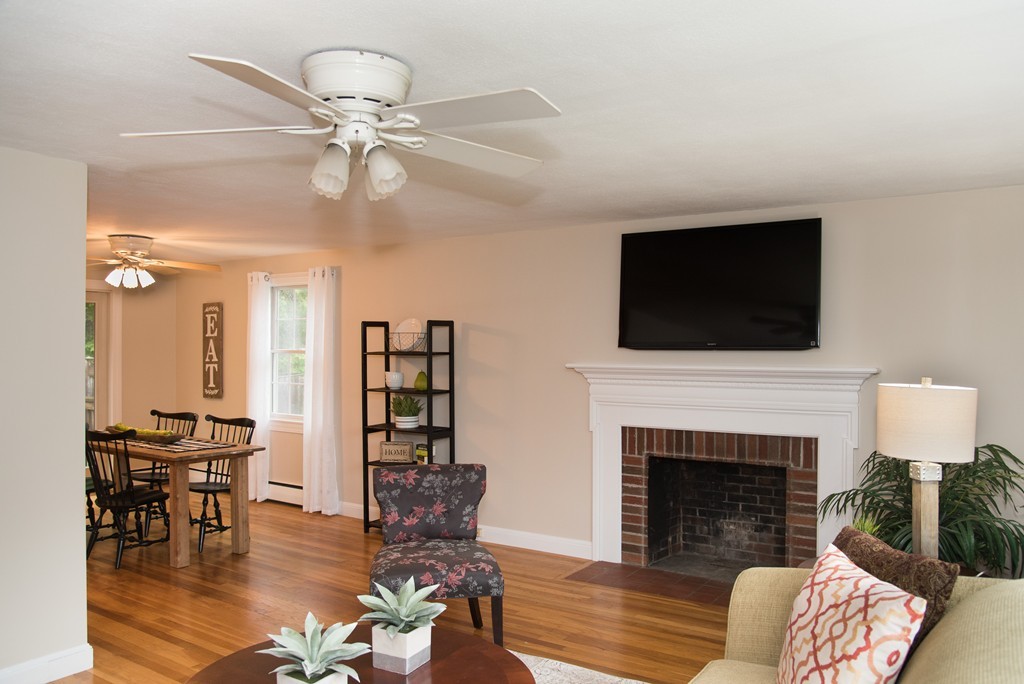 182 Boston Rock Road Melrose, MA 02176 - Photo 7 of 27 Gallery Image 7