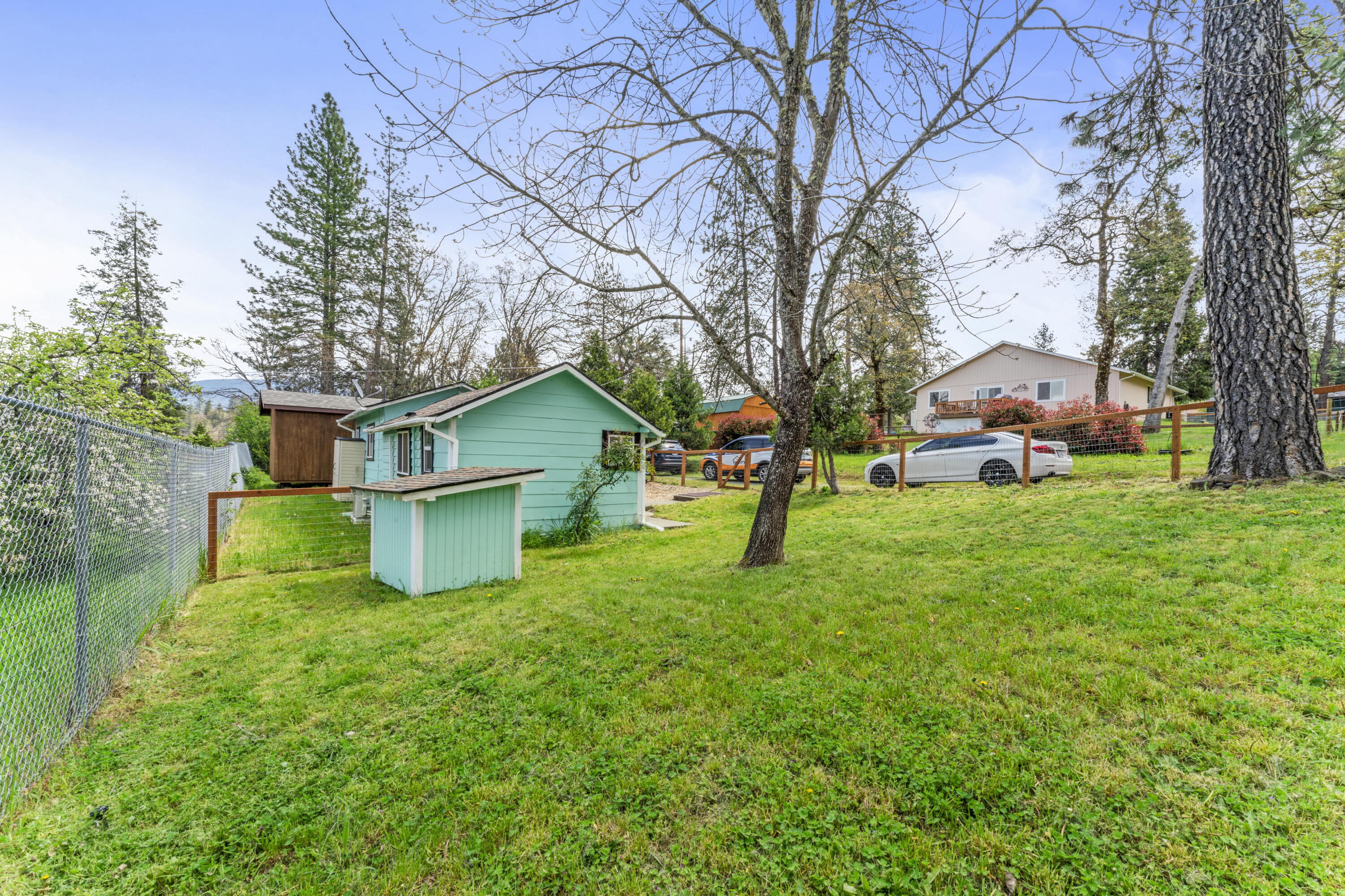 128 Alameda Street Merlin, OR 97532 - Photo 6 of 32 6