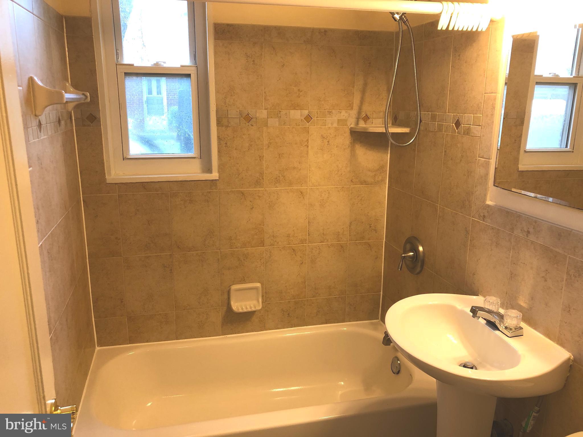 911 Brooke Road Capitol Heights, MD 20743 - Photo 8 of 16 REMODELED BATH