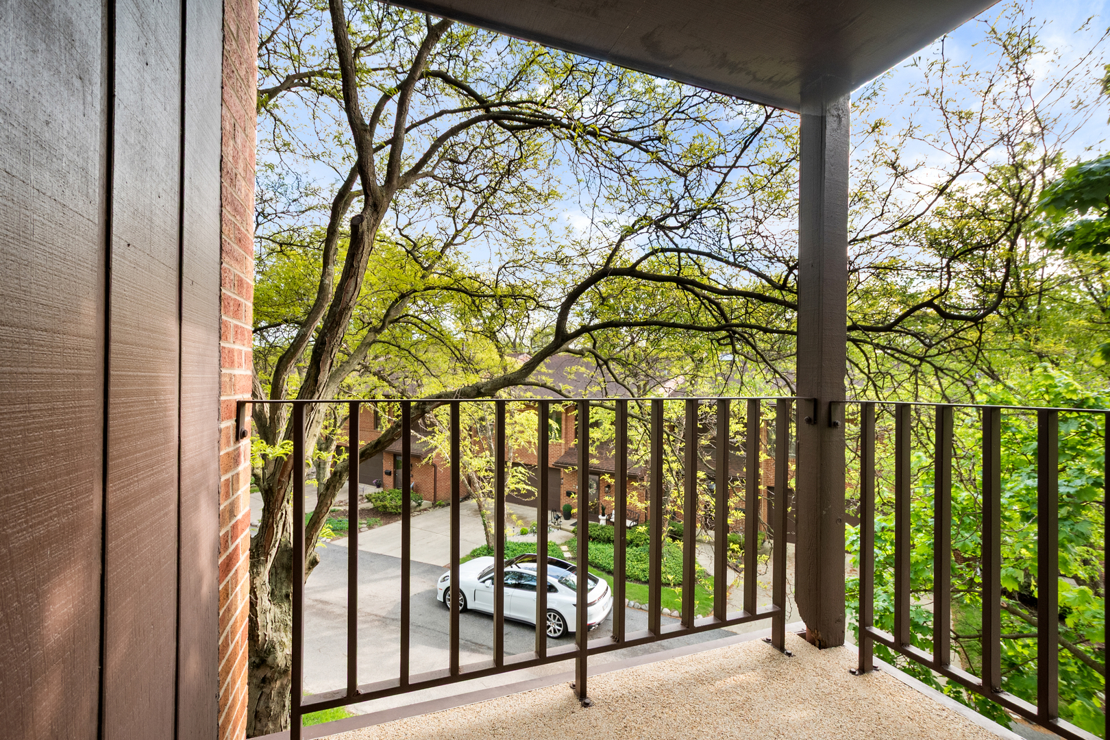 75 Boardwalk Place, Unit 203 Park Ridge, IL 60068 - Photo 17 of 24 Gallery Image 17