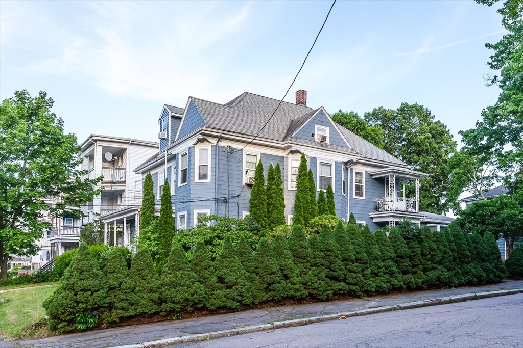 398 Spring Street, Unit 1 Brockton, MA 02301 - Photo 1 of 24