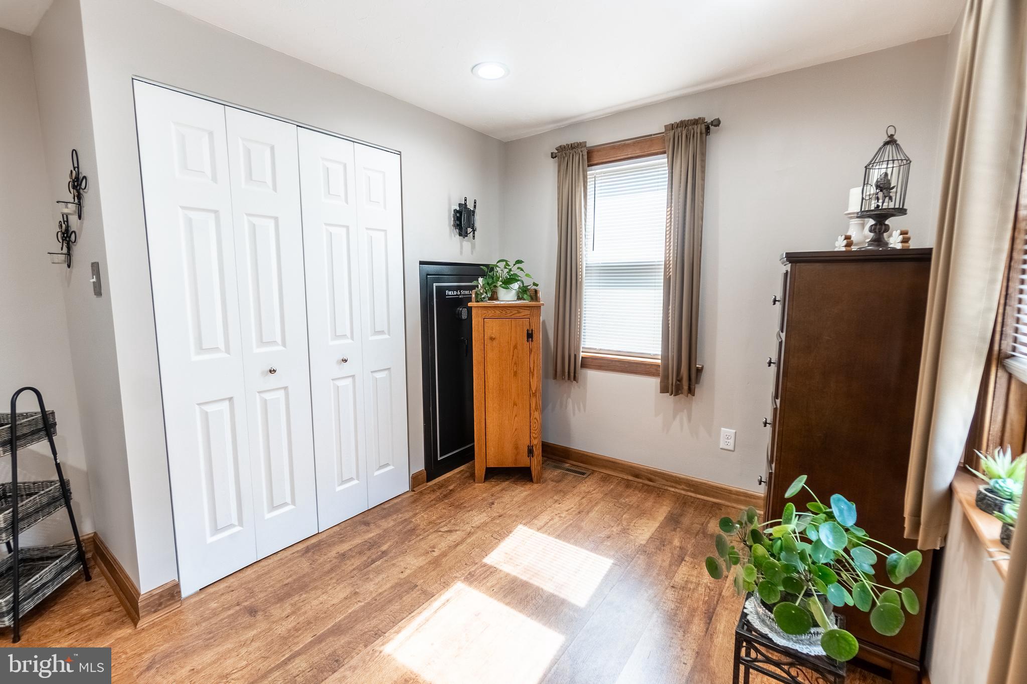 525 Locust Street Hanover, PA 17331 - Photo 16 of 34 Gallery Image 16