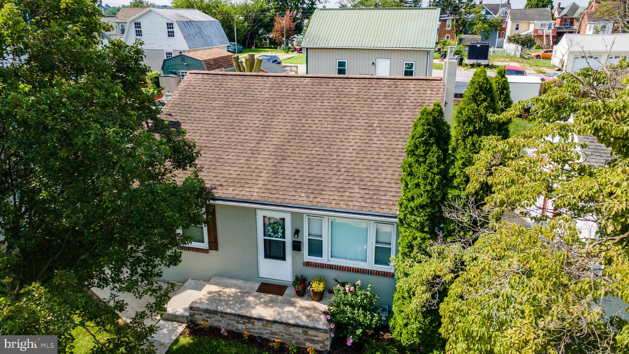 525 Locust Street Hanover, PA 17331 - Photo 3 of 34 Gallery Image 3