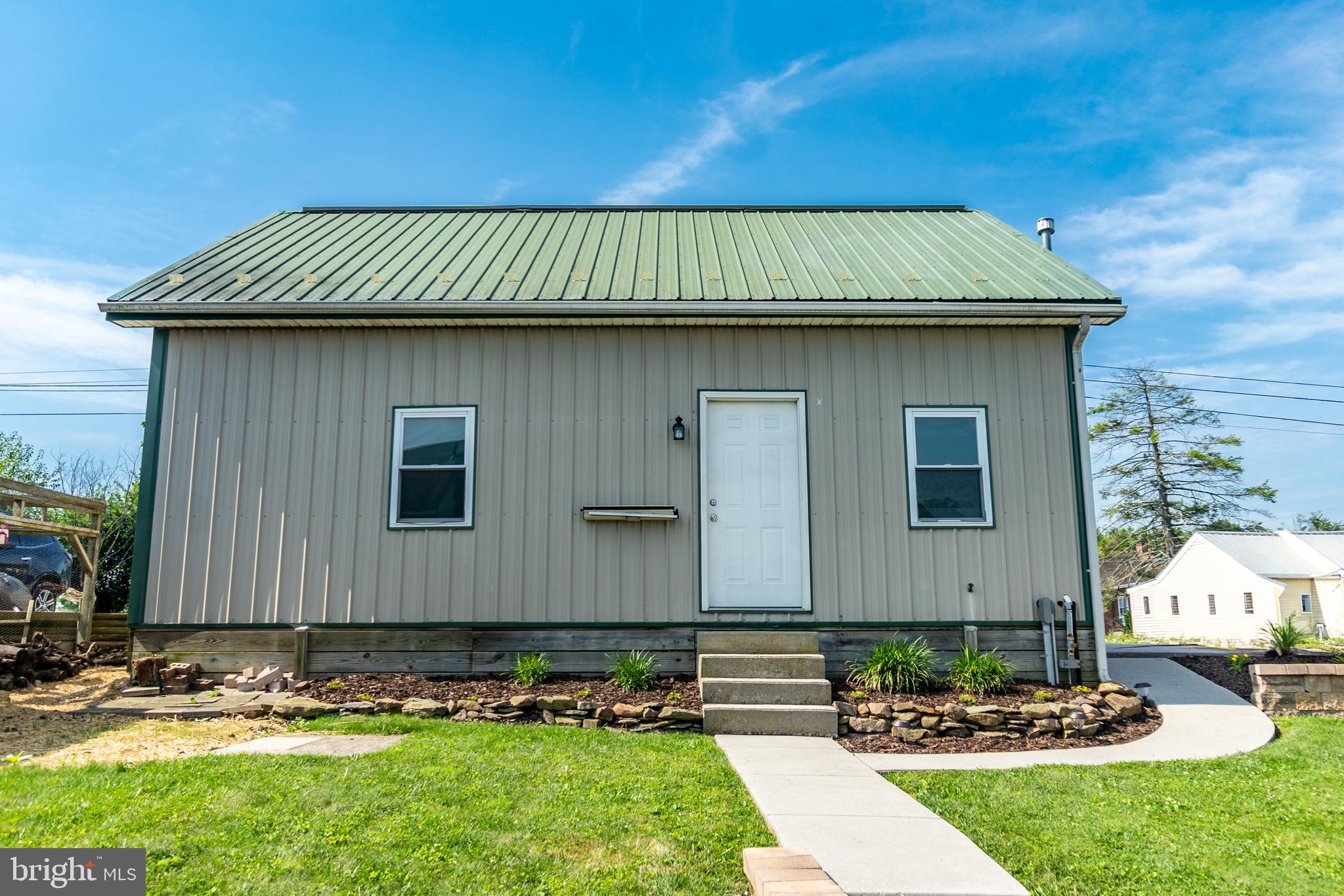 525 Locust Street Hanover, PA 17331 - Photo 6 of 34 Gallery Image 6