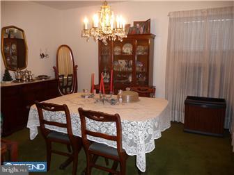 26 Jollybrook Road Levittown, PA 19056 - Photo 6 of 12 Dining Room
