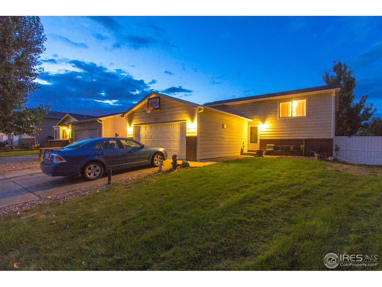 217 East 21st Street Road Greeley, CO 80631 - Photo 3 of 25