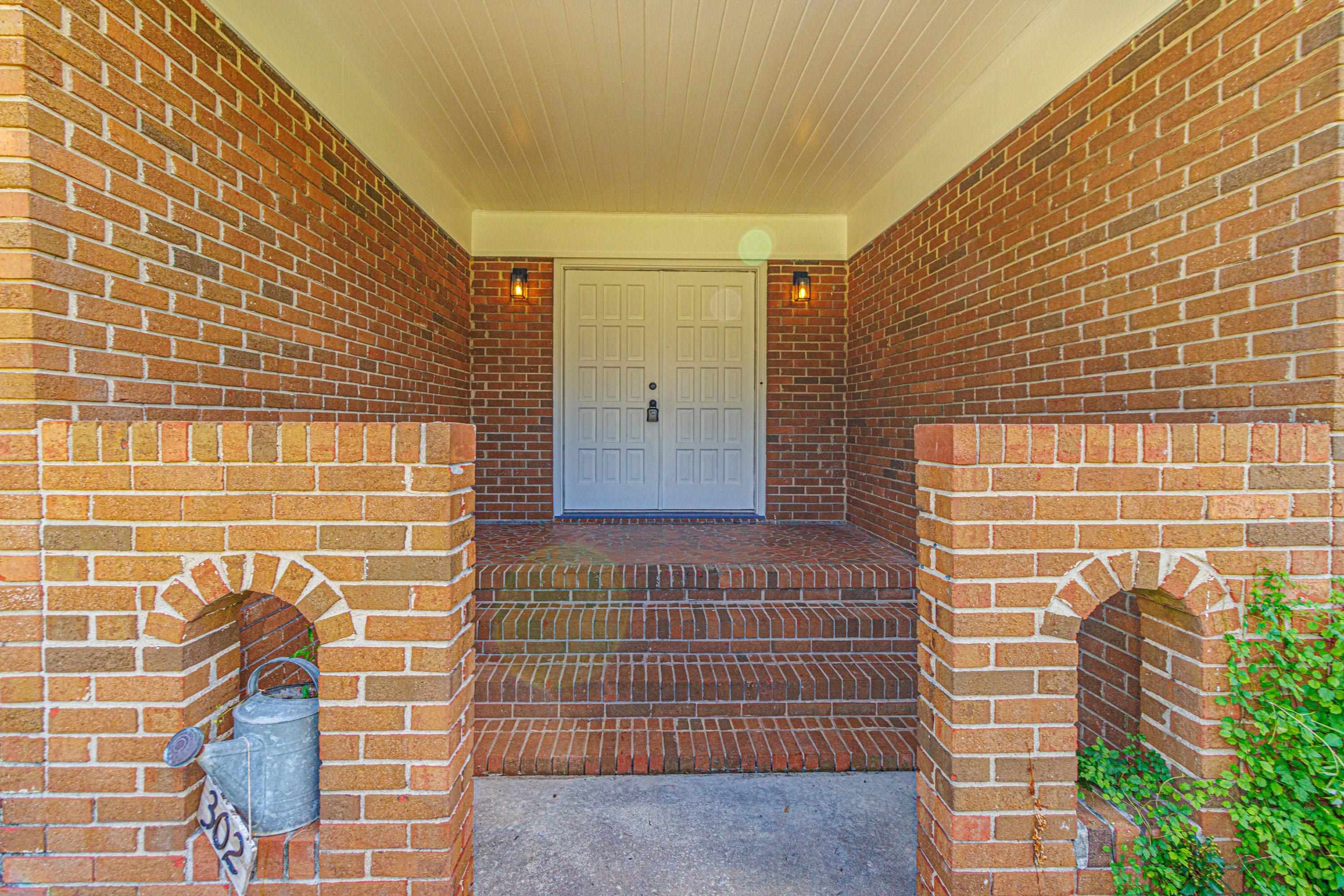 302 Cleveland Street Mullins, SC 29574 - Photo 4 of 50 Gallery Image 4