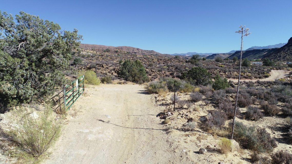 Gunlock Road Road Gunlock, UT 84733 - Photo 5 of 11 Front Gate