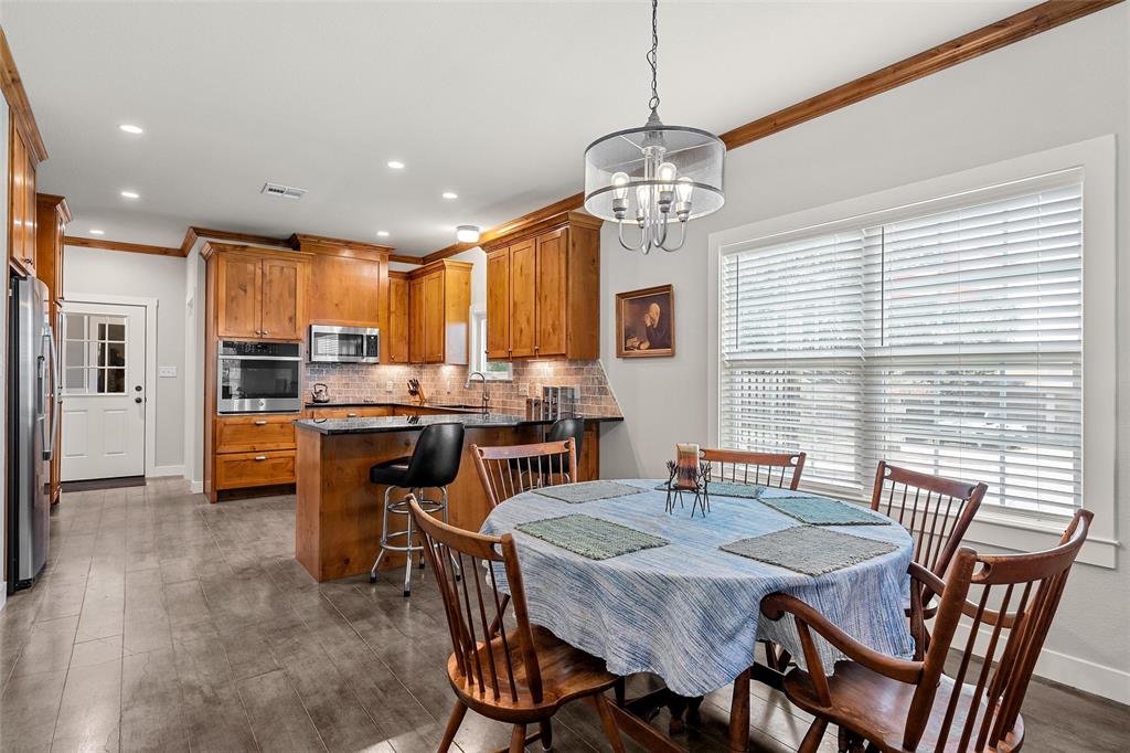 3226 Pine Avenue Waco, TX 76708 - Photo 10 of 36