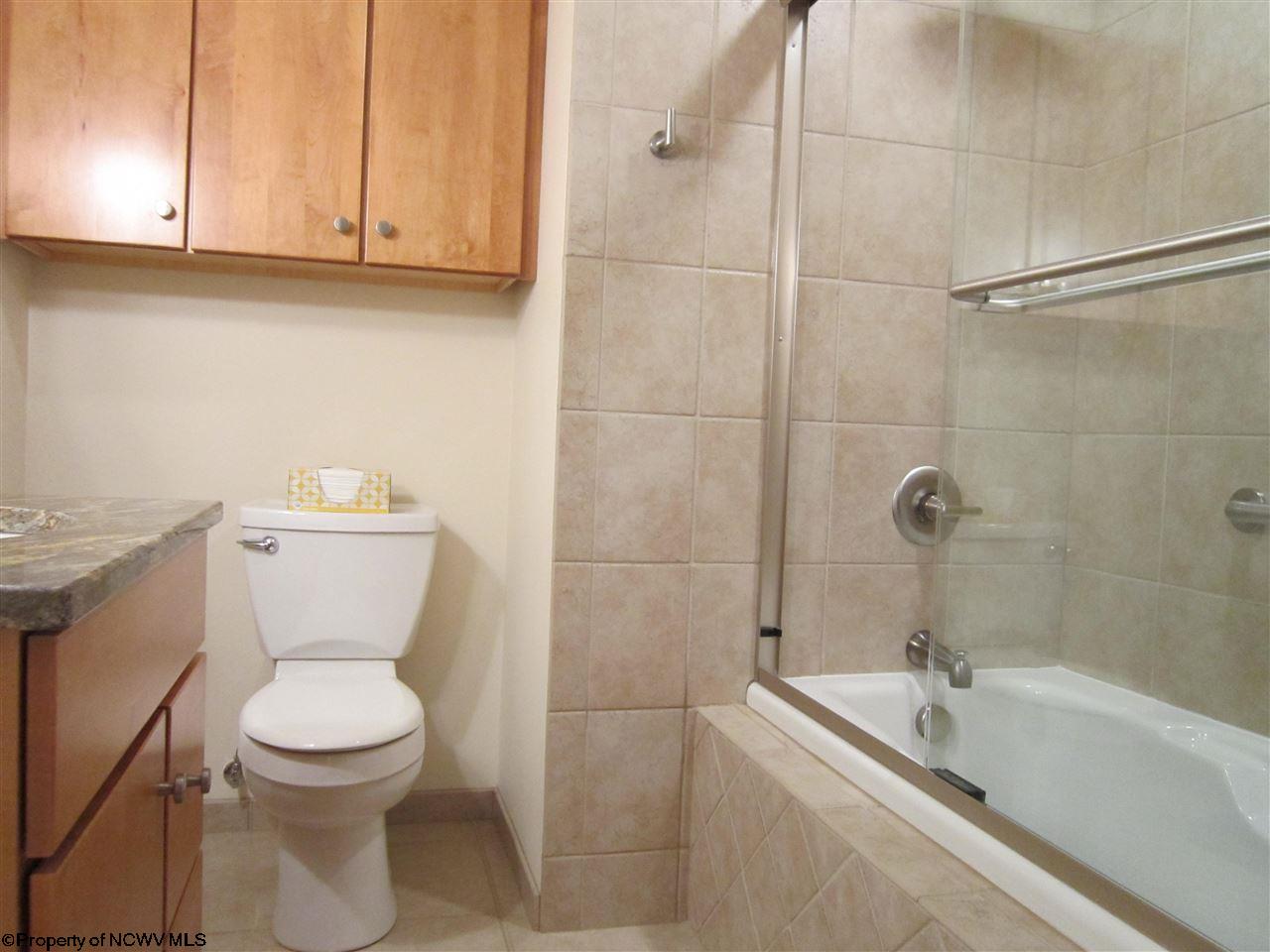 211 Ridgeway Drive Bridgeport, WV 26330 - Photo 10 of 16 Gallery Image 10