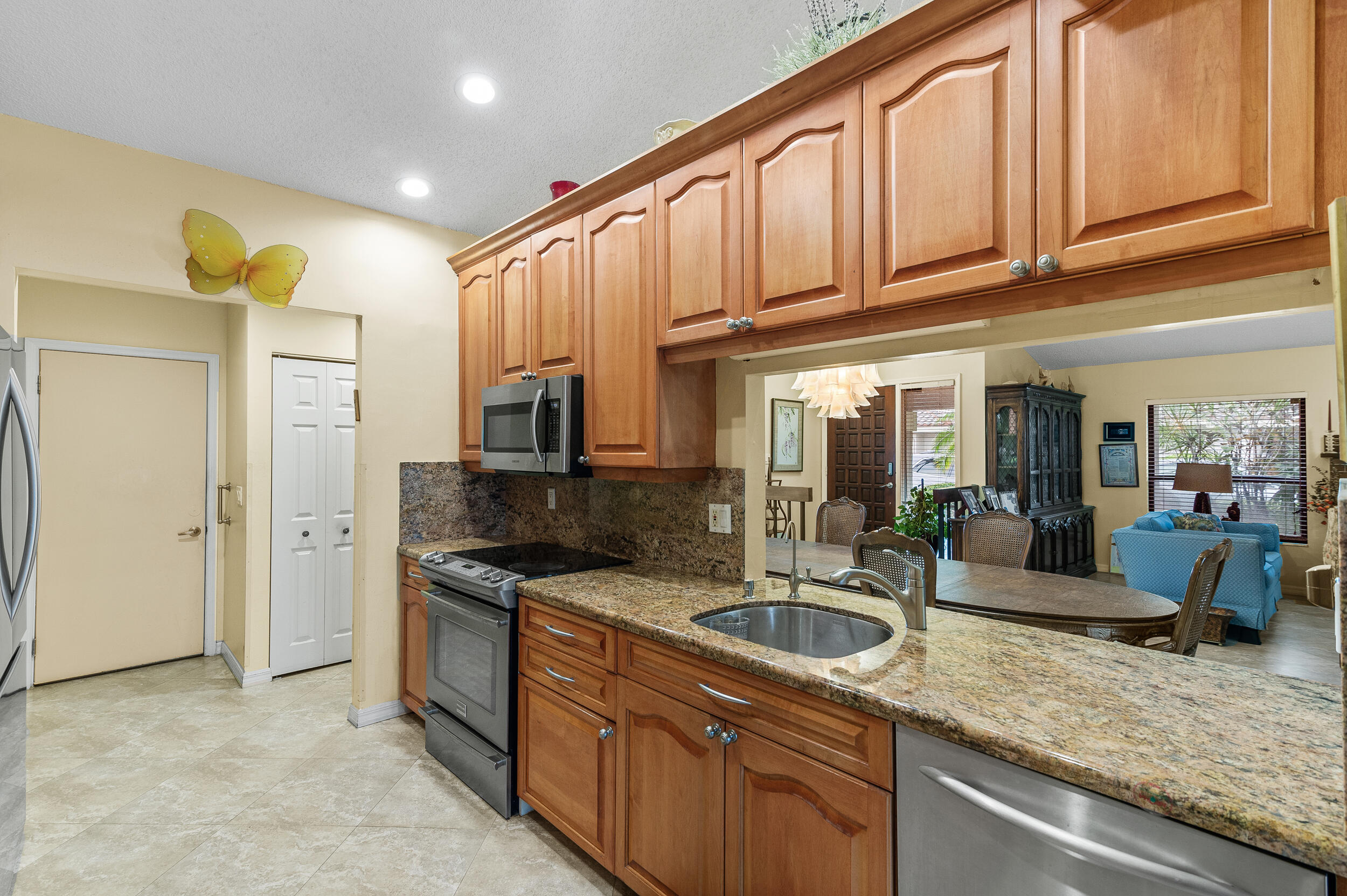 7914 Palacio Del Mar Drive Boca Raton, FL 33433 - Photo 14 of 21 Kitchen