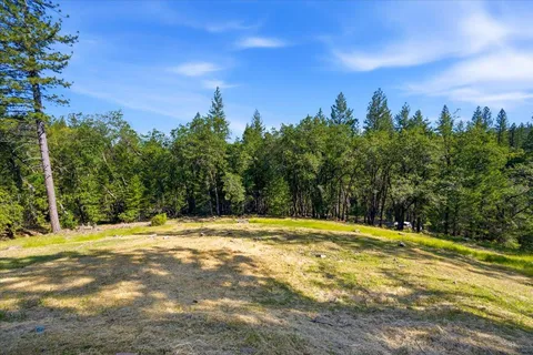 $724,000 | 13871 Greenhaven Lane, Grass Valley, CA 95945