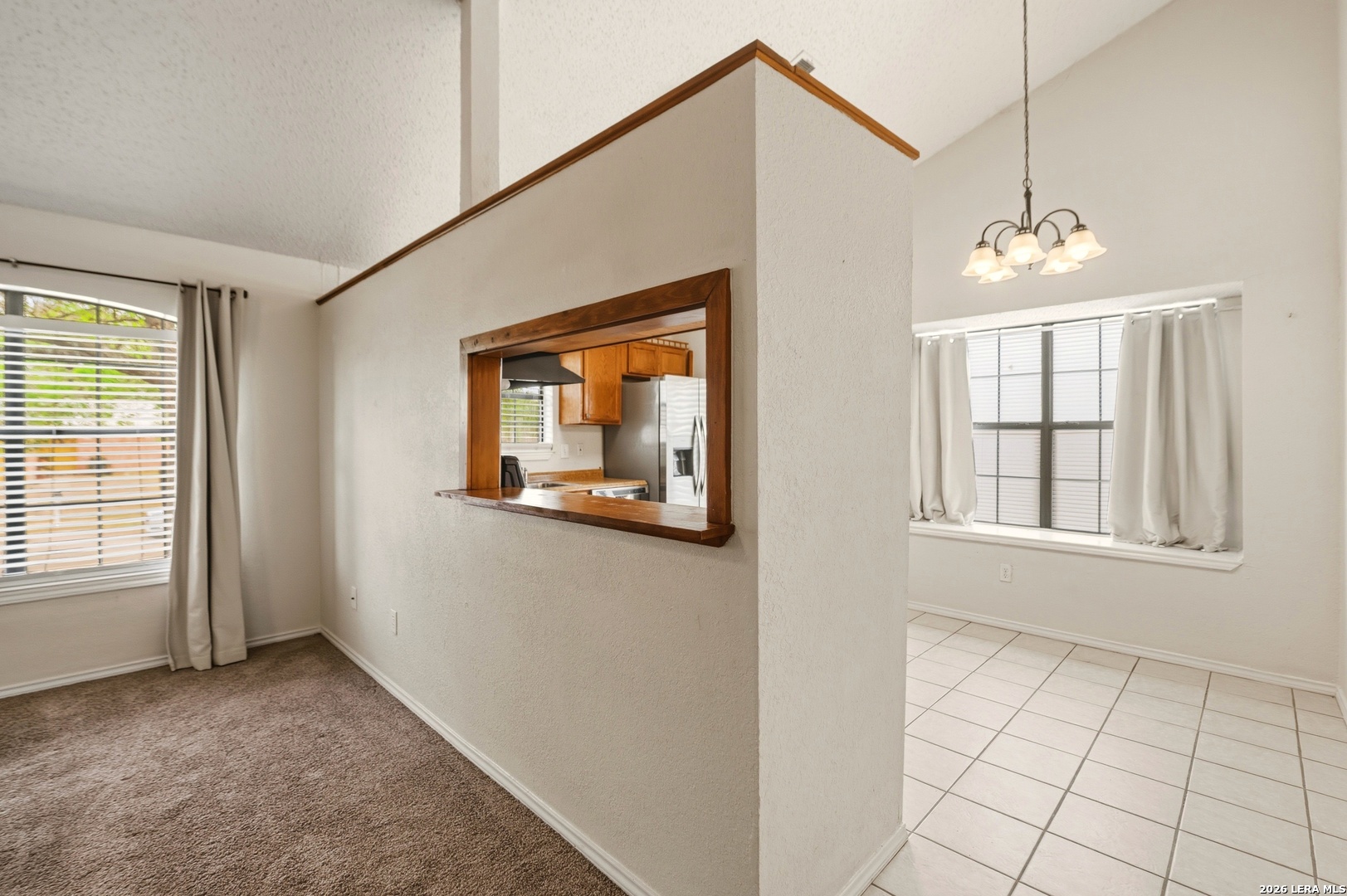 3425 Country View Cibolo, TX 78108 - Photo 26 of 39 an entryway view with windows