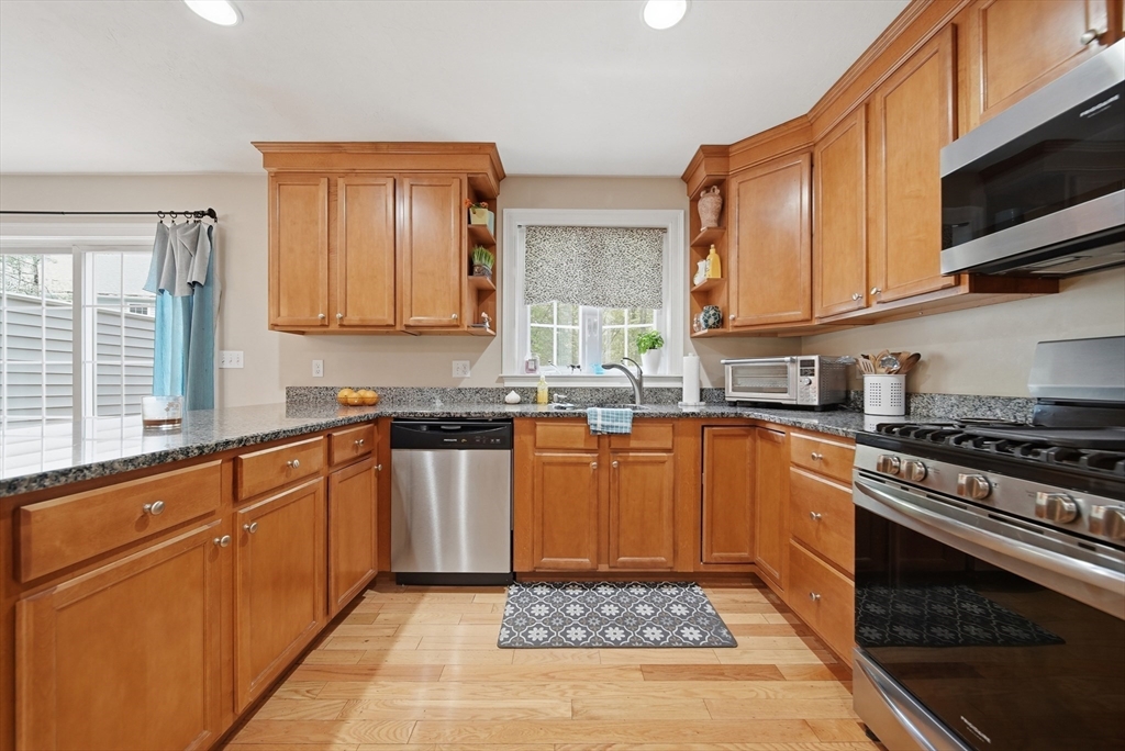 8 Pilgrim Street, Unit 9 North Reading, MA 01864 - Photo 12 of 42