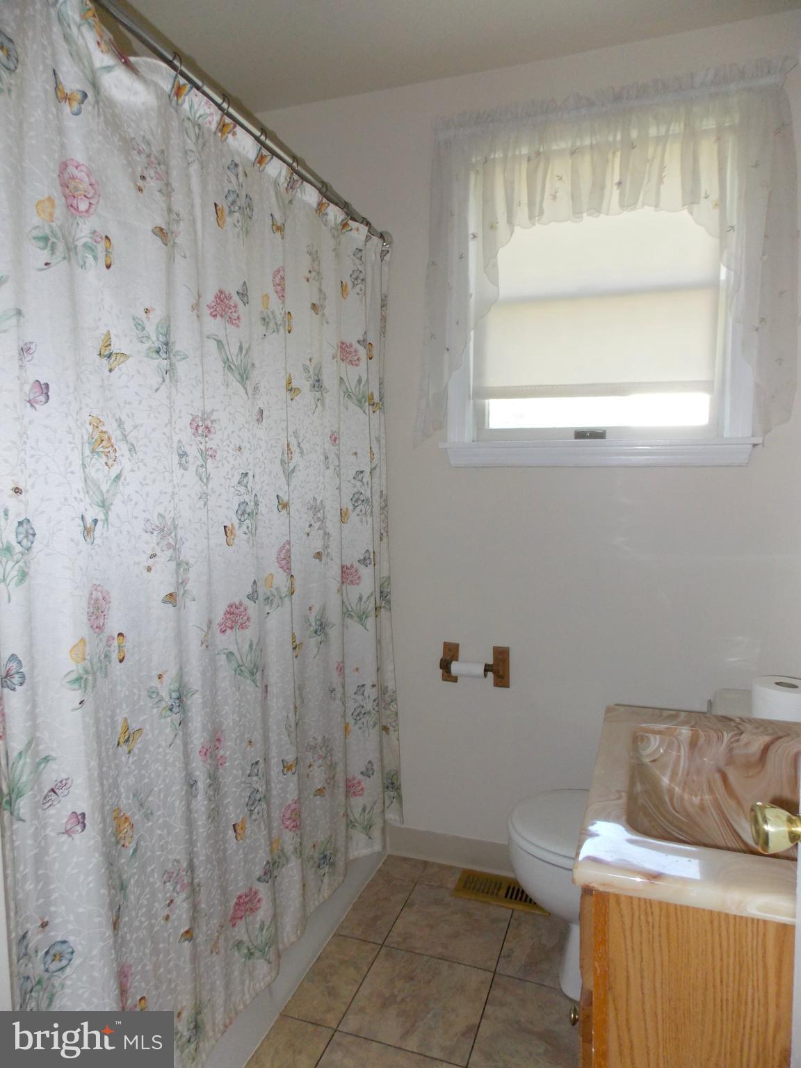 1069 Riverside Drive Pottstown, PA 19465 - Photo 13 of 16 Gallery Image 13