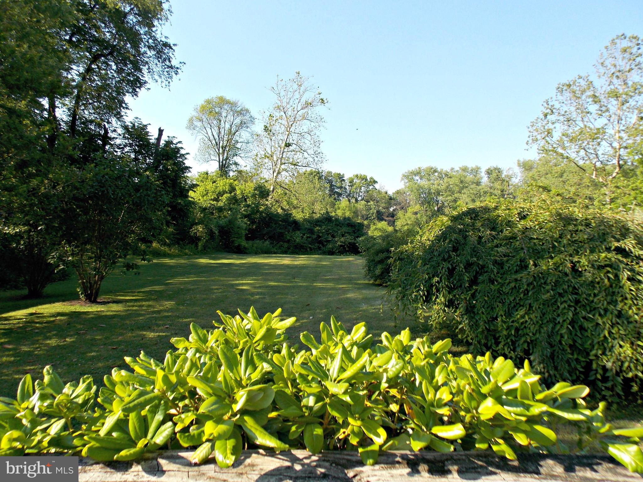 1069 Riverside Drive Pottstown, PA 19465 - Photo 6 of 16 Gallery Image 6