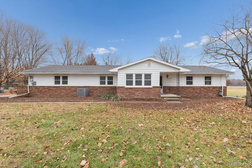 15635 Martinsville Road Belleville, MI 48111 - Photo 5 of 75